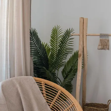 Typical 2br In Campolide Apartment