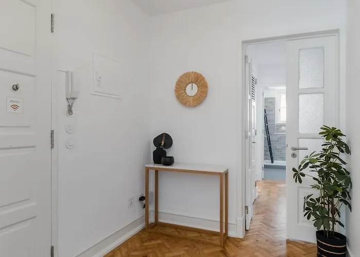 Typical 2br In Campolide Lizbona