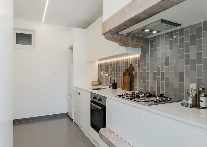 Typical 2br In Campolide * Lizbona